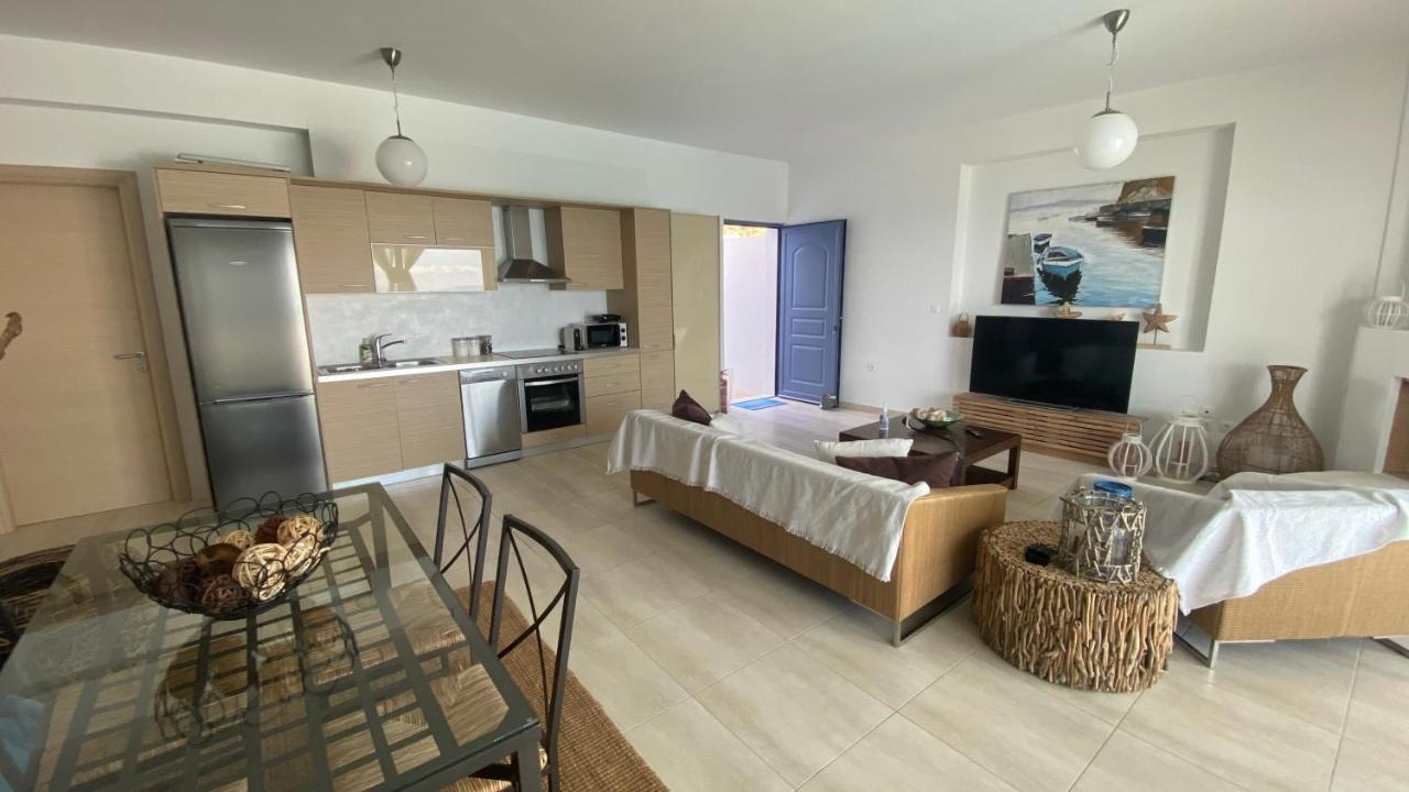 Nv Pool Villa Agioi Exteriör bild