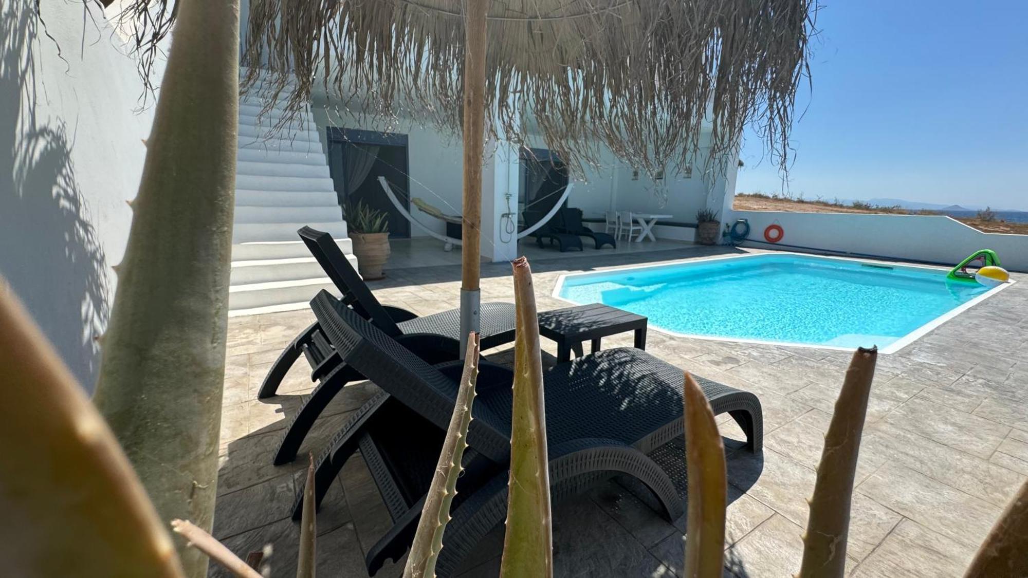 Nv Pool Villa Agioi Exteriör bild